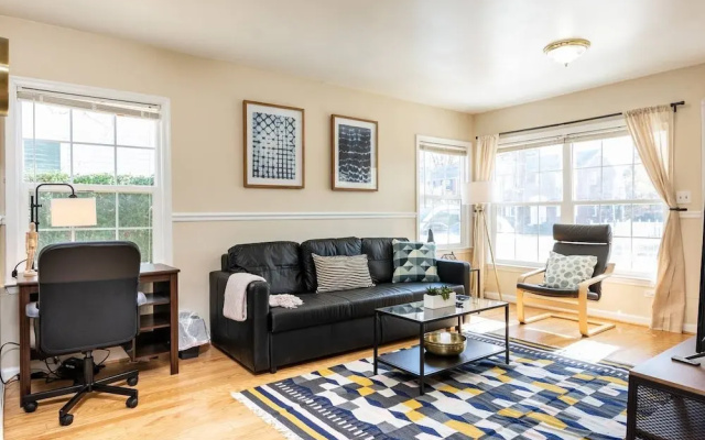 photo 2 of Cozy House 10min to Monuments and DC by CozySuites