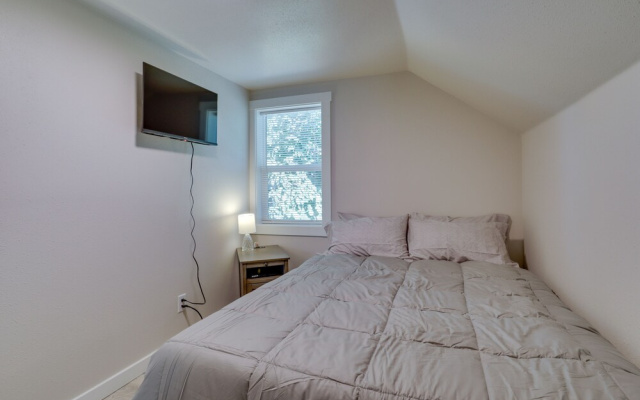 photo 5 of Cozy Lafayette Townhome Rental Near Parks & River