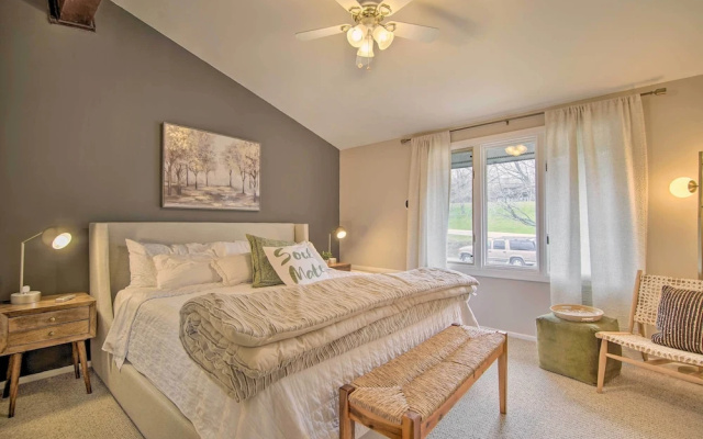 photo 2 of Cozy Lake Geneva Retreat With Year-round Views!