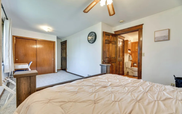 photo 2 of Cozy Lewiston Home < 10 Mi to Niagara Falls!