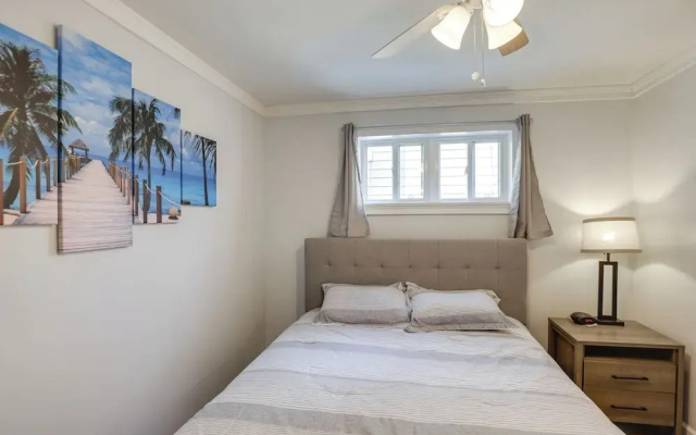 photo 2 of 'little Piece of Heaven' Rental Near Dtwn Corning!