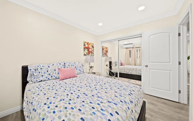 photo 2 of Cozy n Serene 12mins to Downtown LA