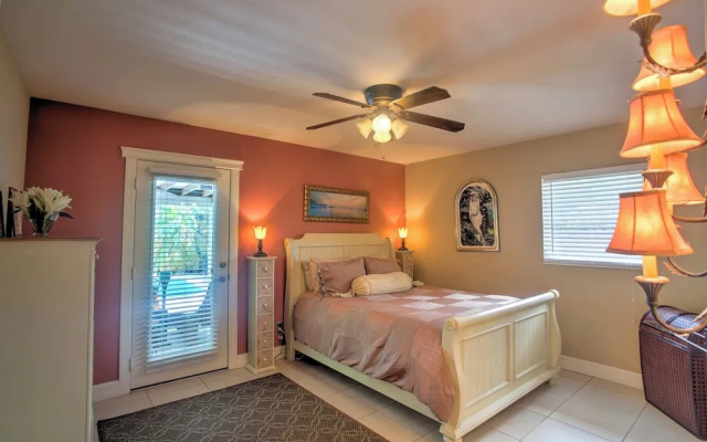 photo 5 of 1 Mi to Beach Access: Naples Home w/ Lanai
