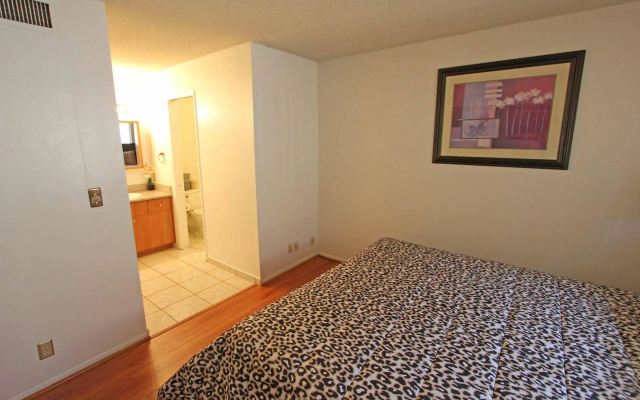 photo 3 of Cozy New Town House Glendale