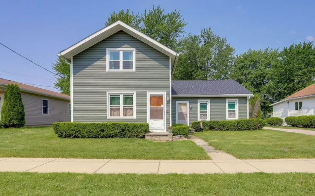 photo 3 of Cozy Norwalk Apt: Near Cedar Point & Kalahari!