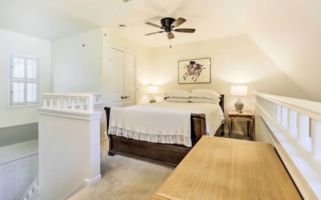 photo 3 of Lovely Norwich Villa, On Golf Course w/ Amenities!