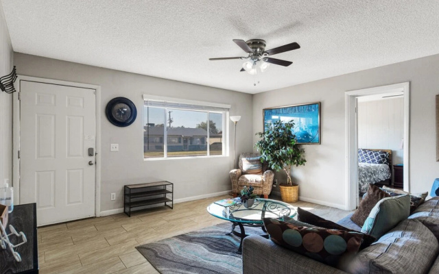 photo 3 of Cozy Papago Home In Old Town Near Zoo, Casino, Golf, And More! 5 Bedroom Home by Redawning