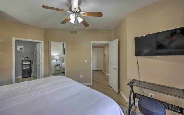 photo 2 of Dog-friendly Condo w/ Pool & Hot Tub in Phoenix