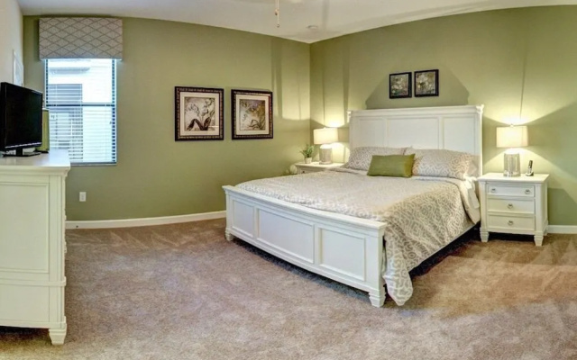 photo 4 of Cozy Pool 4 Bed Home With Spa 4 Bedroom Home by RedAwning
