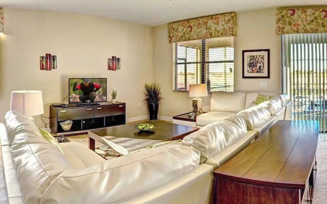 photo 5 of Cozy Pool 4 Bed Home With Spa 4 Bedroom Home by RedAwning