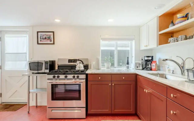 photo 5 of Cozy Private Urban Oasis: The Ballard Bungalow! 1 Bedroom Home by RedAwning