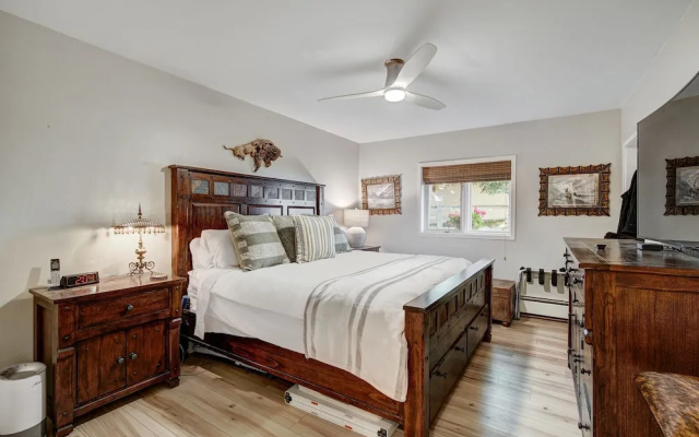 photo 2 of Cozy Riva Ridge Condo with 1 BR in Vail Village by RedAwning - Save 20% on 7+ Nights!