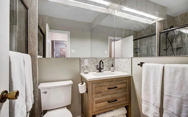 photo 4 of Cozy Riva Ridge Condo with 1 BR in Vail Village by RedAwning - Save 20% on 7+ Nights!