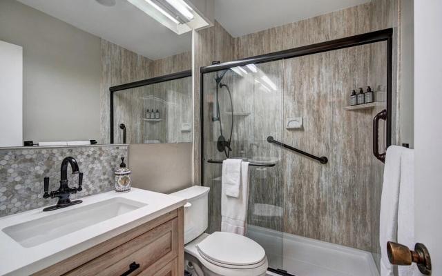 photo 5 of Cozy Riva Ridge Condo with 1 BR in Vail Village by RedAwning - Save 20% on 7+ Nights!
