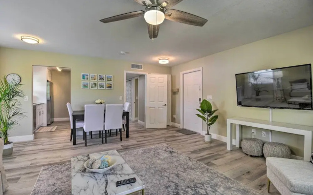 photo 2 of Cozy Sarasota Retreat - 3 Blocks to the Coast!