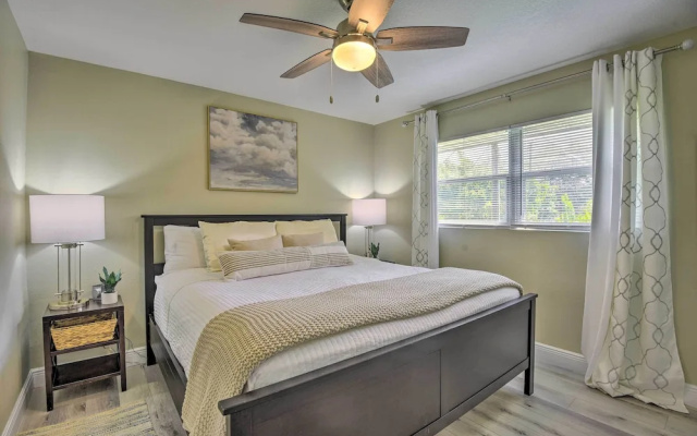 photo 5 of Cozy Sarasota Retreat - 3 Blocks to the Coast!