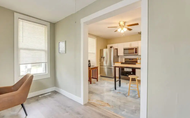 photo 5 of Cozy St Louis Getaway ~ 6 Mi to Downtown!