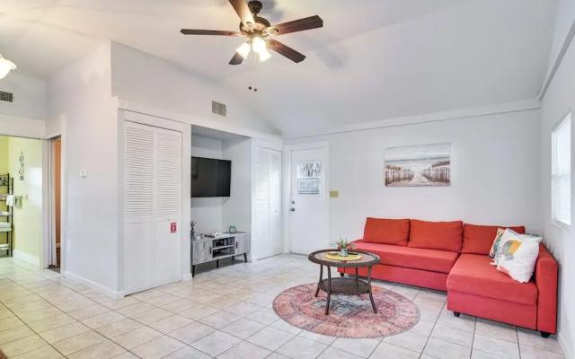 photo 2 of Cozy St Pete Home ~ 2 Mi to Madeira Beach!