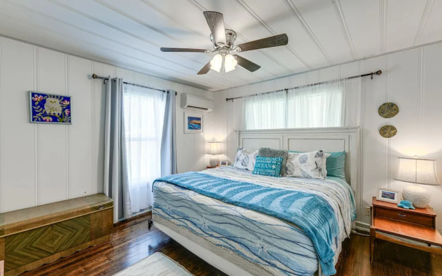 photo 2 of Cozy Cottage w/ Patio < 2 Mi to Rockport Beach!