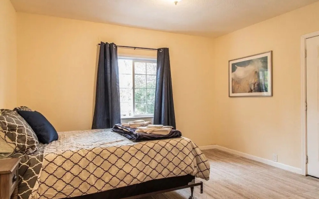 photo 3 of Cozy Three Bedroom in Concord