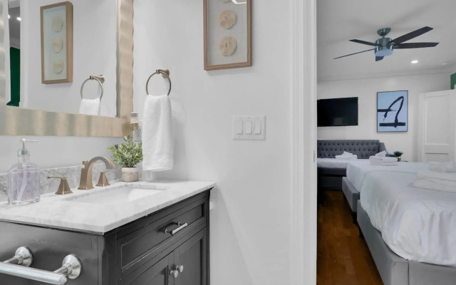 photo 2 of Cozy Vibes Buckhead, 7 beds
