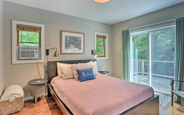 photo 4 of Cozy White Lake Home w/ Patio, Deck & Grill!
