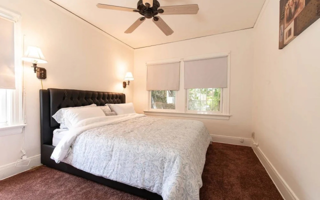 photo 2 of Cozy&charming Gem 2bd l Ktown/hollywood