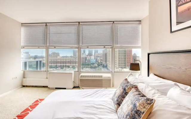 photo 5 of Cozysuites 800 Tower 1BR w sky Pool gym 23