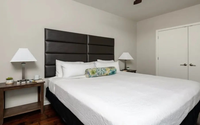 photo 2 of Downtown Dallas CozySuites w/ roof pool, gym #1