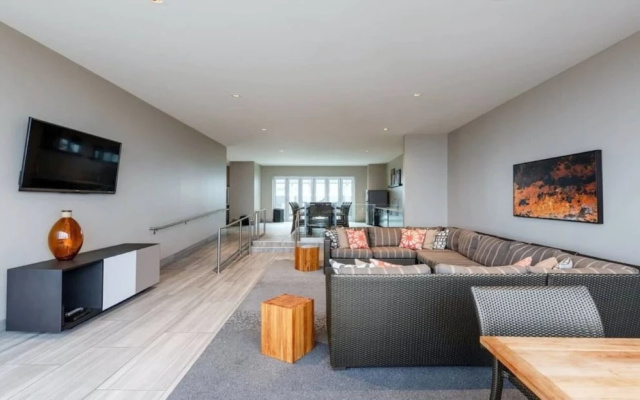 photo 3 of Cozysuites Ltv Tower
