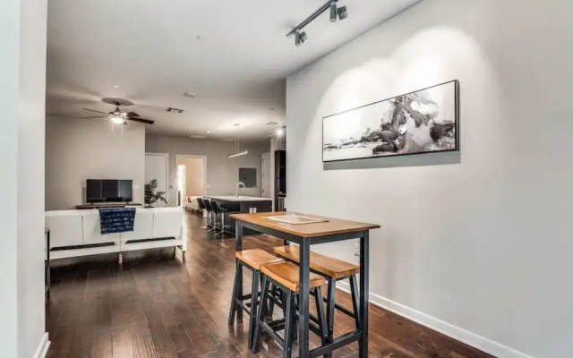 photo 4 of Stunning 2BR 2BA w/SKY POOL lounge CozySuites