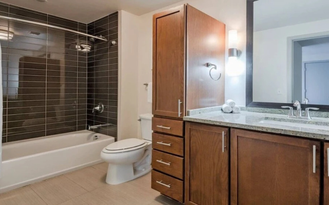 photo 3 of 16th FL Bold CozySuites w/pool, gym, roof #2
