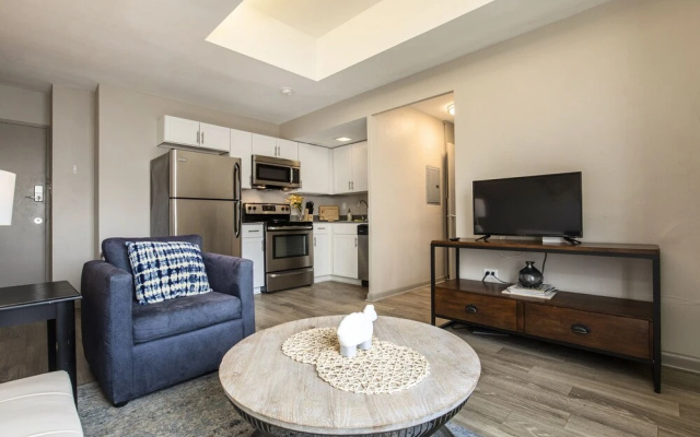 photo 2 of Cozysuites - Stylish Apartment in Downtown Louisville
