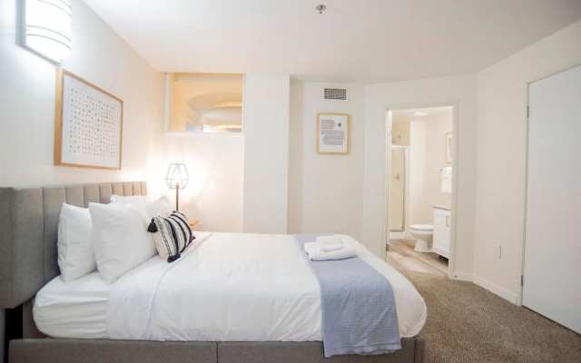 photo 4 of CozySuites The Block Skybridge Access 1