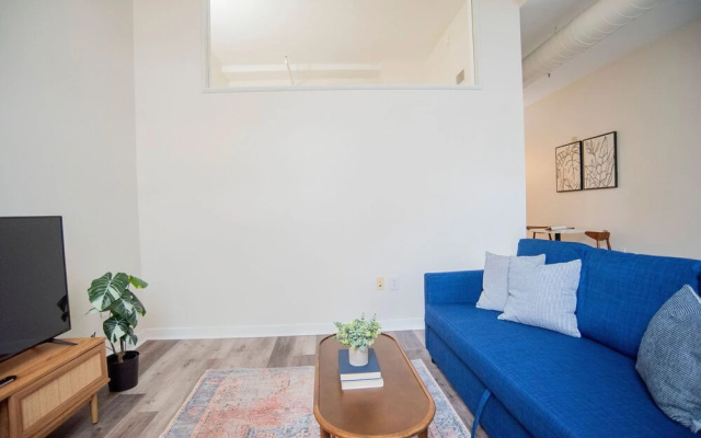 photo 5 of CozySuites The Block Skybridge Access 1
