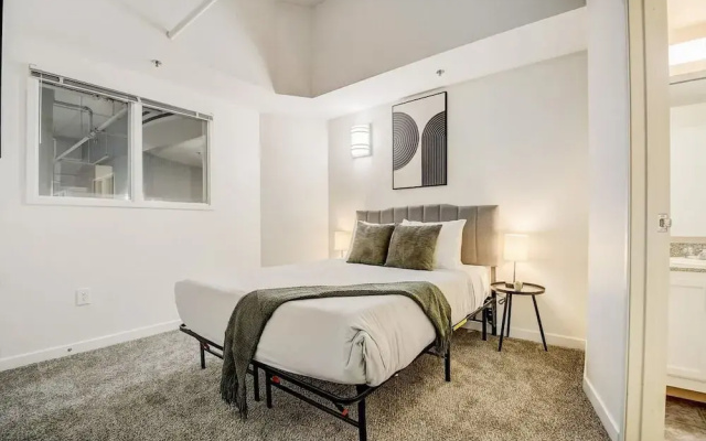 photo 5 of CozySuites The Block Skybridge Access