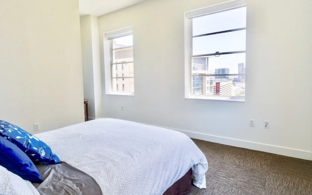 photo 4 of Crashpad Downtown Dallas