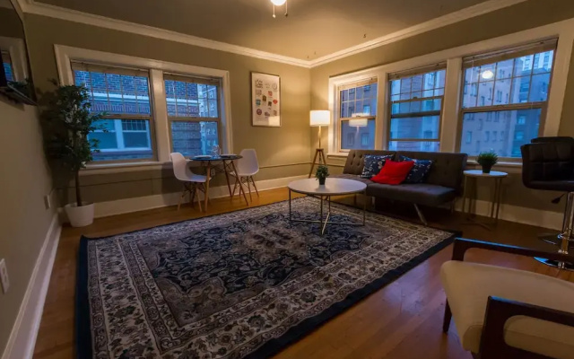 photo 3 of CrashPad Downtown Seattle