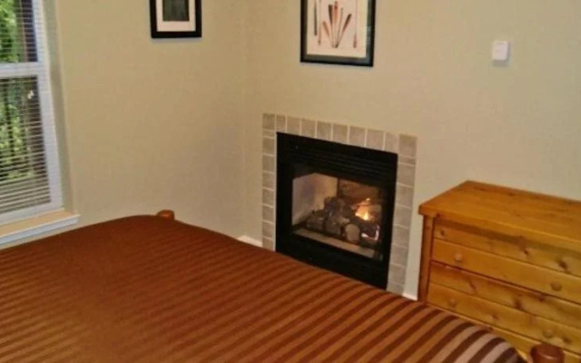 photo 3 of Creekside Inn & Resort