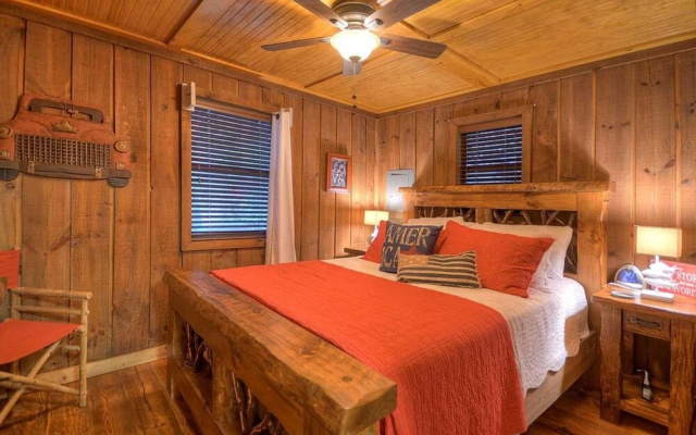 photo 3 of Creekside R&R by Escape to Blue Ridge