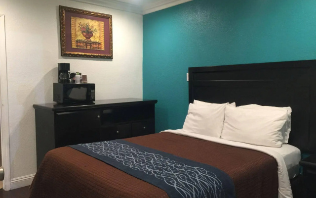 photo 4 of Crenshaw Inn Motel