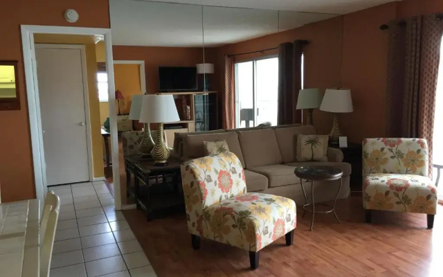 photo 2 of Crescent Arms Condominiums