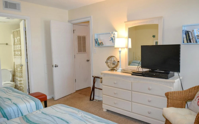 photo 2 of Crescent Sands F4 by Seaside Vacations