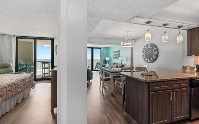 photo 2 of Crescent Sands In Windy Hill D6 3 Bedroom Condo by RedAwning