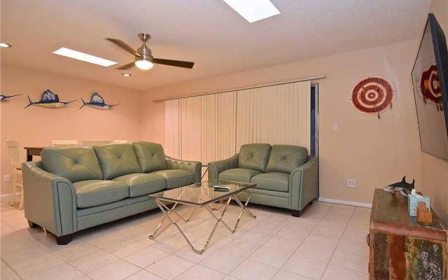 photo 2 of Crescent Street Manor - Three Bedroom Home
