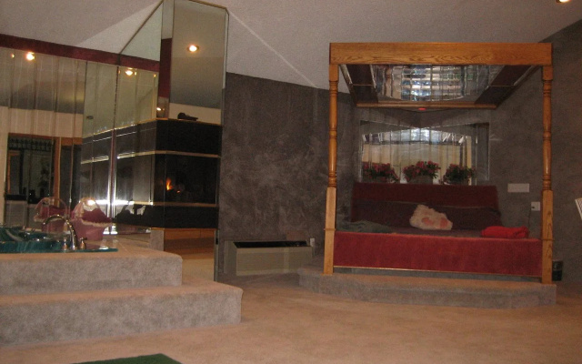photo 5 of Economy Inn & Suites