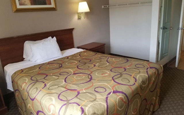 photo 4 of InTown Suites Extended Stay Select Denver Aurora South