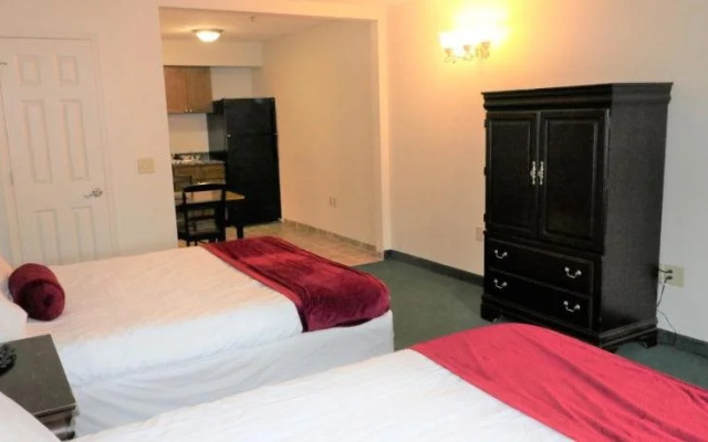 photo 4 of Crimson Inn