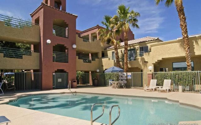 photo 4 of Siegel Suites Boulder III
