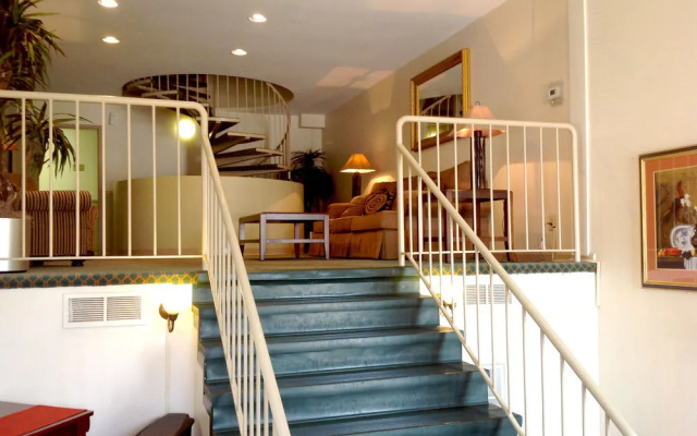 photo 5 of Crossland Economy Studios - Lexington - Patchen Village